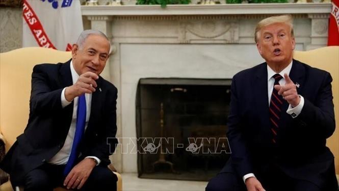 Tổng thống Mỹ Donald Trump (phải) và Thủ tướng Israel Benjamin Netanyahu tại cuộc họp báo ở Nhà Trắng ngày 4/2/2025. Ảnh: IRNA/TTXVN