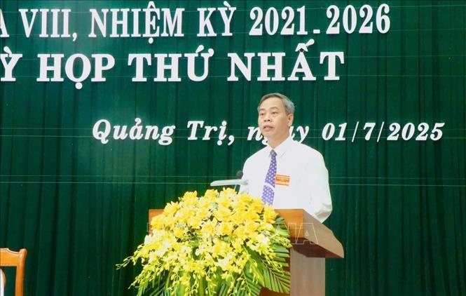 Ông Nguyễn Đăng Quang, Phó Bí thư Tỉnh ủy, Chủ tịch Hội đồng nhân dân tỉnh Quảng Trị khóa VIII, nhiệm kỳ 2021 – 2026 phát biểu tại kỳ họp. Ảnh: Võ Dung - TTXVN