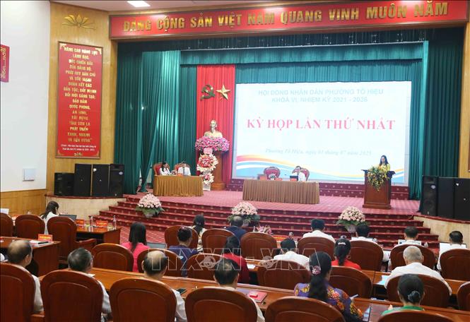 Quang cảnh Kỳ họp lần thứ nhất, Hội đồng nhân dân phường Tô Hiệu, khóa VI, nhiệm kỳ 2021 - 2026. Ảnh: Quang Quyết - TTXVN