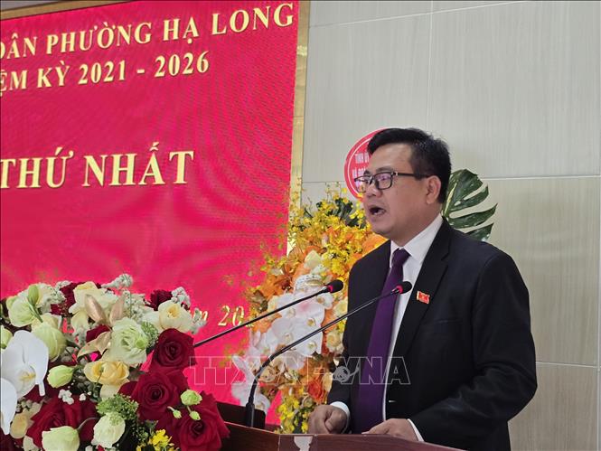 Ông Hoàng Bá Nam, Bí thư Đảng ủy phường Hạ Long (Quảng Ninh). Ảnh: Thanh Vân- TTXVN
