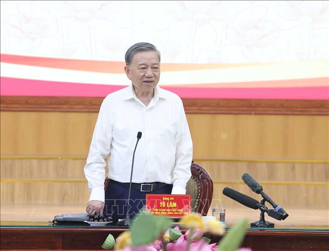 Tổng Bí thư Tô Lâm phát biểu chỉ đạo tại buổi đến thăm, kiểm tra hoạt động của chính quyền địa phương hai cấp tại phường Tây Hồ, thành phố Hà Nội. Ảnh: Thống Nhất – TTXVN 
