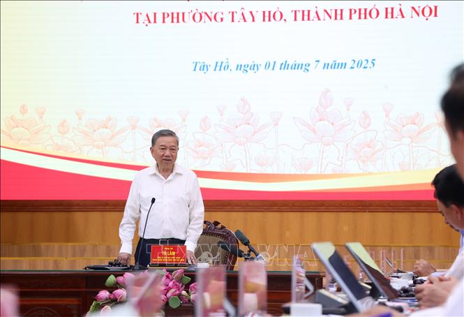 Tổng Bí thư Tô Lâm phát biểu chỉ đạo tại buổi đến thăm, kiểm tra hoạt động chính quyền địa phương hai cấp tại phường Tây Hồ, thành phố Hà Nội. Ảnh: Văn Điệp - TTXVN 