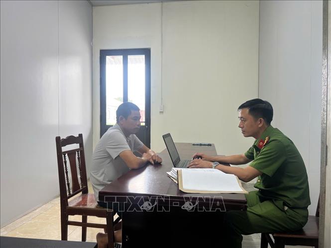 Đối tượng tại cơ quan điều tra. Ảnh: TTXVN phát