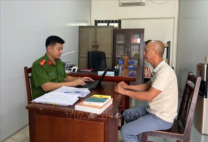 Đối tượng tại cơ quan điều tra. Ảnh: TTXVN phát