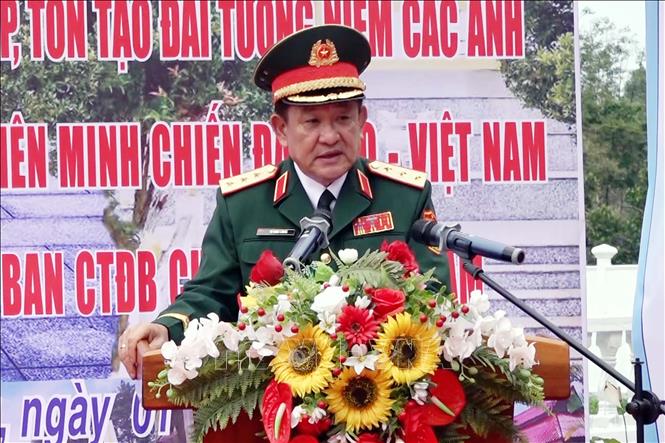 Thượng tướng Võ Minh Lương, Thứ trưởng Bộ Quốc phòng, Trưởng Ban Công tác đặc biệt Chính phủ Việt Nam phát biểu tại buổi lễ. Ảnh: Xuân Tú - PV TTXVN tại Lào