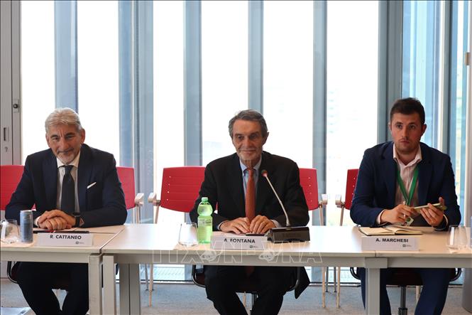 Chủ tịch Lombardy Attilio Fontana tiếp Phó Chủ tịch nước Võ Thị Ánh Xuân. Ảnh: Thanh Hải-PV TTXVN tại Italy