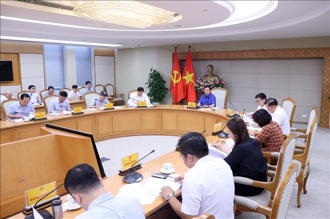 Phó Thủ tướng Trần Hồng Hà chủ trì cuộc họp. Ảnh: Văn Điệp – TTXVN