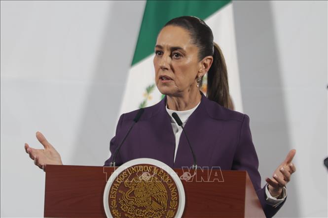 Tổng thống Mexico Claudia Sheinbaum phát biểu họp báo tại Mexico City. Ảnh: THX/TTXVN