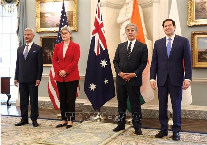(Từ trái sang): Ngoại trưởng Ấn Độ Subrahmanyam Jaishankar, Ngoại trưởng Australia Penny Wong,  Ngoại trưởng Nhật Bản Takeshi Iwaya và Ngoại trưởng Mỹ Marco Rubio trong cuộc họp của nhóm Bộ Tứ tại Washington DC., ngày 1/7/2025. Ảnh: REUTERS/TTXVN