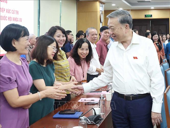 Tổng Bí thư Tô Lâm tiếp xúc cử tri Hà Nội. Ảnh: Thống Nhất – TTXVN