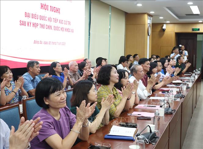 Cử tri Hà Nội dự hội nghị. Ảnh: Thống Nhất – TTXVN