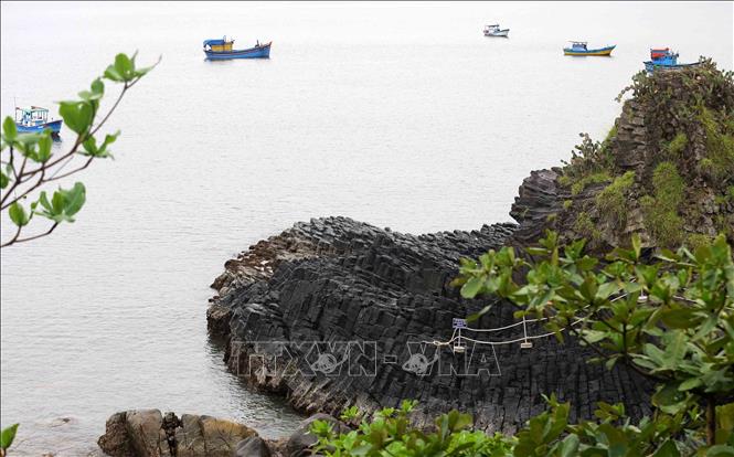 Ghenh Da Dia has prismatic basalt columns that appear like plates stacked on top of each other. VNA Photo
