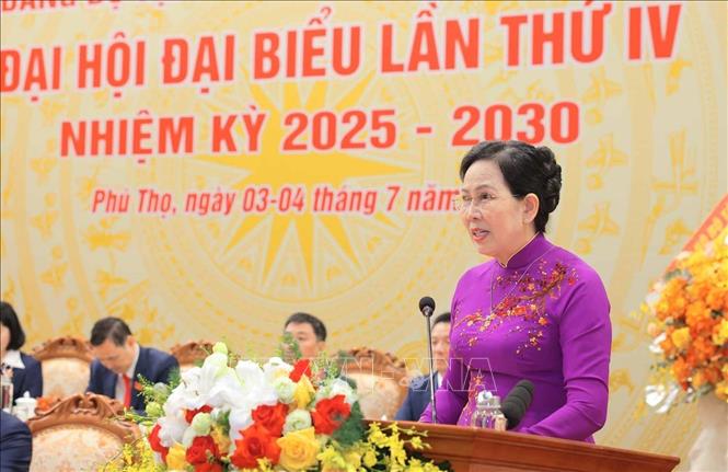 Ủy viên Trung ương Đảng, Phó Bí thư chuyên trách Đảng ủy Chính phủ Lê Thị Thủy phát biểu chỉ đạo Đại hội. Ảnh: Hoàng Hiếu - TTXVN