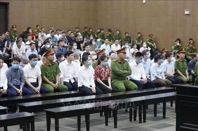 Các bị cáo tại phiên tòa sáng 4/7. Ảnh: Quốc Lũy - TTXVN