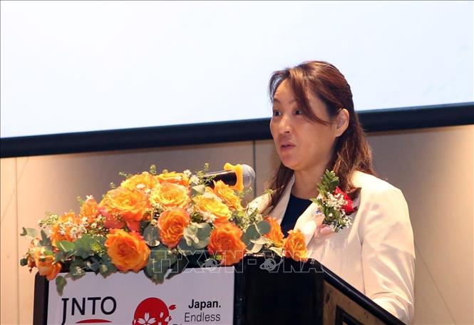 Chief Representative of the Japan National Tourism Organisation (JNTO) in Vietnam Matsumoto Fumi opens the seminar. VNA Photo: Trần Lê Lâm 