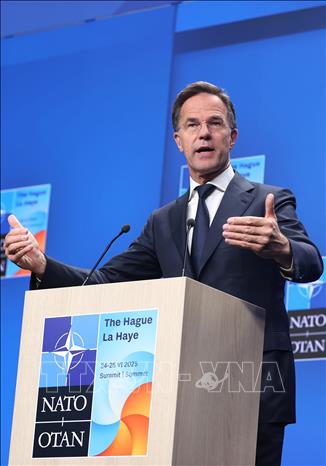 Tổng Thư ký NATO Mark Rutte phát biểu họp báo tại La Hay, Hà Lan. Ảnh: THX/TTXVN