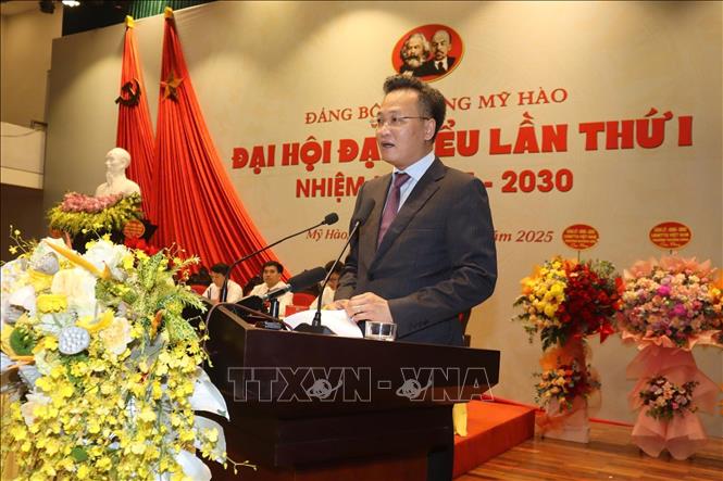 Ông Nguyễn Hữu Nghĩa, Bí thư Tỉnh ủy Hưng Yên phát biểu tại Đại hội. Ảnh: Mạnh Khánh-TTXVN