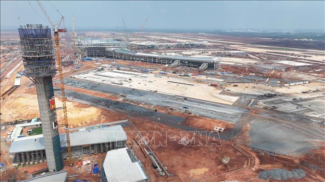Đài kiểm soát không lưu cạnh nhà ga hành khách sân bay Long Thành. Ảnh: Công Phong - TTXVN