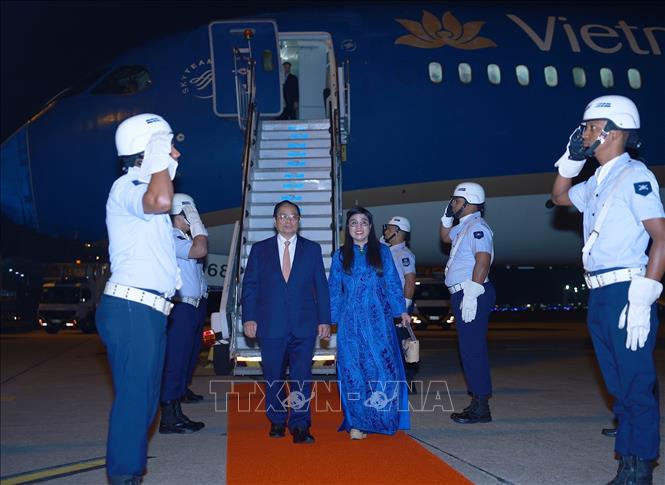 Thủ tướng Phạm Minh Chính và Phu nhân tới Rio de Janeiro, bắt đầu chuyến tham dự Hội nghị Thượng đỉnh BRICS mở rộng năm 2025 tại Brazil. Ảnh: Dương Giang-TTXVN
