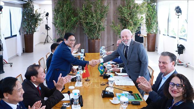 Thủ tướng Phạm Minh Chính hội kiến Tổng thống Cộng hòa Liên bang Brazil Lula da Silva. Ảnh: Dương Giang-TTXVN
