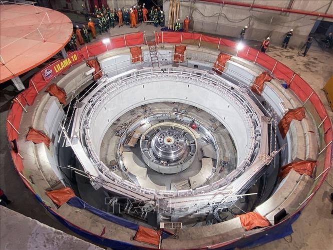  stator của tổ máy số 1 Dự án thủy điện Hòa Bình mở rộng. Ảnh; Vũ Sinh - TTXVN