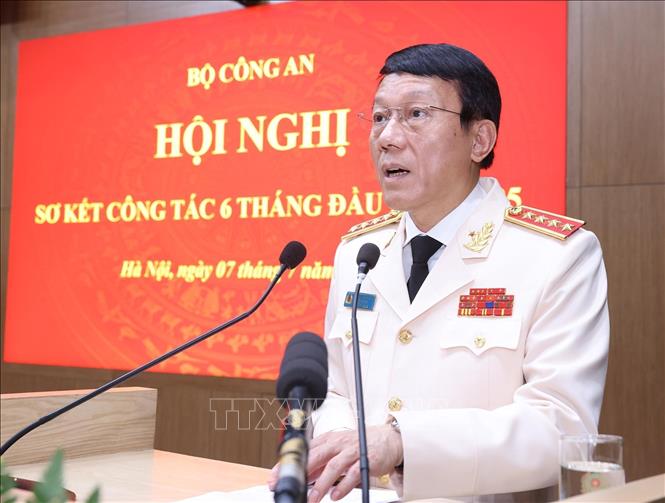 Đại tướng Lương Tam Quang, Uỷ viên Bộ Chính trị, Bộ trưởng Bộ Công an phát biểu khai mạc. Ảnh: Lâm Khánh - TTXVN