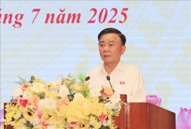 Ủy viên Bộ Chính trị, Thường trực Ban Bí thư Trần Cẩm Tú phát biểu tại hội nghị. Ảnh: Tuấn Anh - TTXVN