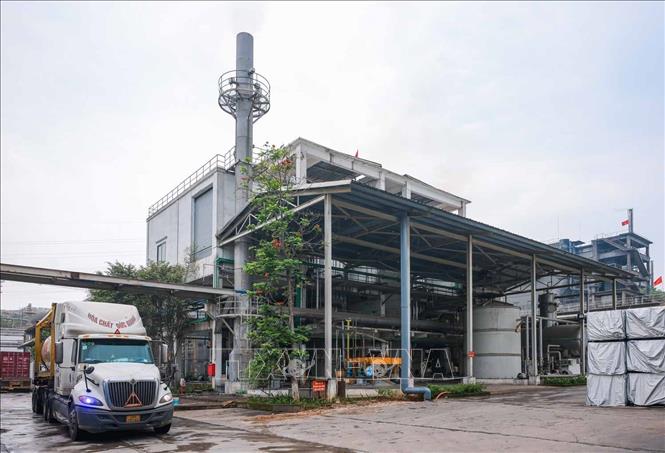 Nhà máy sản xuất axit của Công ty TNHH MTV Hóa chất Đức Giang Lào Cai. Ảnh: Hoàng Hiếu - TTXVN 