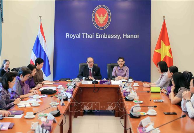 Quang cảnh buổi gặp mặt các giáo viên từng nhận Giải thưởng Công chúa Thái Lan Maha Chakri Sirindhorn tại Hà Nội. Ảnh: An Đăng - TTXVN