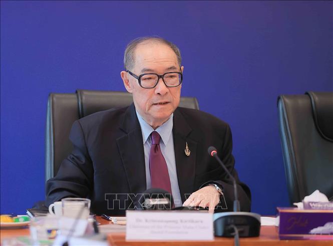 Tiến sĩ Krissanapong Kirtikara, Chủ tịch Quỹ Giải thưởng Công chúa Thái Lan Maha Chakri Sirindhorn (PMCAF) phát biểu. Ảnh: An Đăng - TTXVN