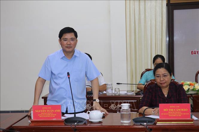 Ông Nguyễn Tuấn Anh. Phó Bí thư Thành ủy, Trưởng Đoàn đại biểu Quốc hội đơn vị TP Cần Thơ phát biểu. Ảnh: Ngọc Thiện- TTXVN