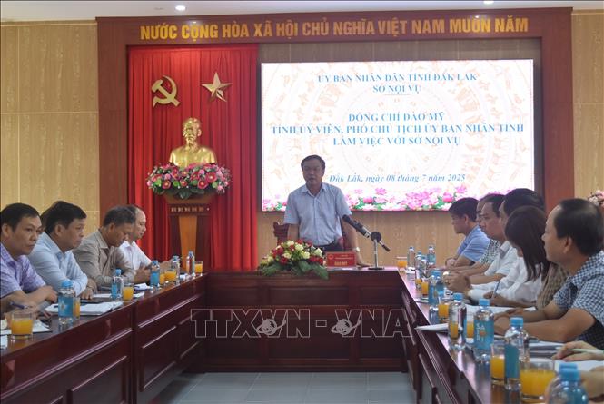 Quang cảnh buổi làm việc. Ảnh: Nguyên Dung – TTXVN