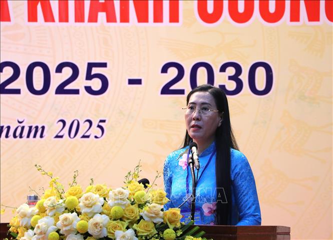 Bí thư Tỉnh ủy Quảng Ngãi Bùi Thị Quỳnh Vân phát biểu chỉ đạo tại Đại hội. Ảnh: Đinh Hương - TTXVN
