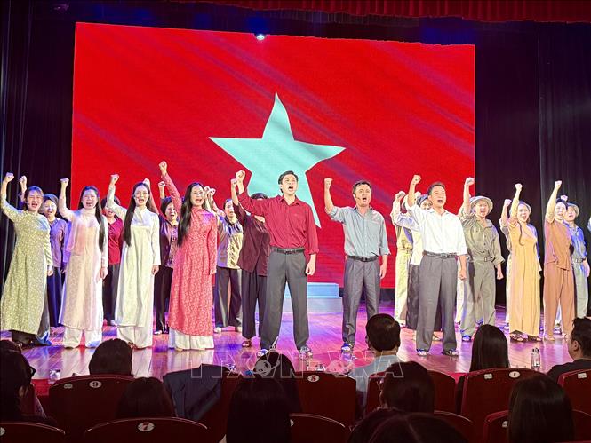 Cảnh trong vở nhạc kịch 