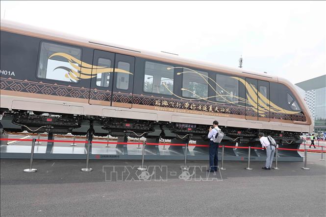 Một mẫu tàu cao tốc mới do Trung Quốc nghiên cứu chế tạo. Ảnh: Công Tuyên - PV TTXVN tại Trung Quốc