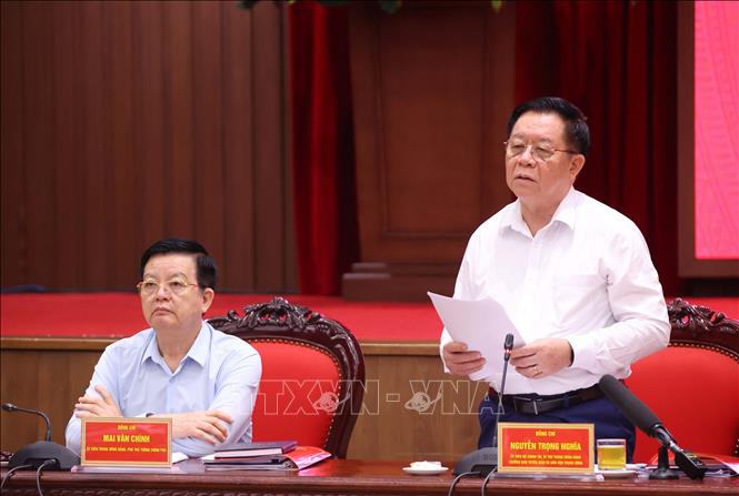 Trưởng Ban Tuyên giáo và Dân vận Trung ương Nguyễn Trọng Nghĩa phát biểu kết luận buổi làm việc. Ảnh: Văn Điệp - TTXVN