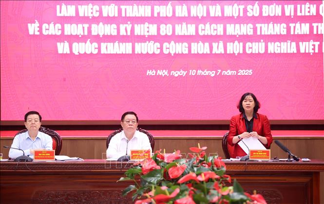 Bí thư Thành ủy Hà Nội Bùi Thị Minh Hoài phát biểu. Ảnh: Văn Điệp - TTXVN