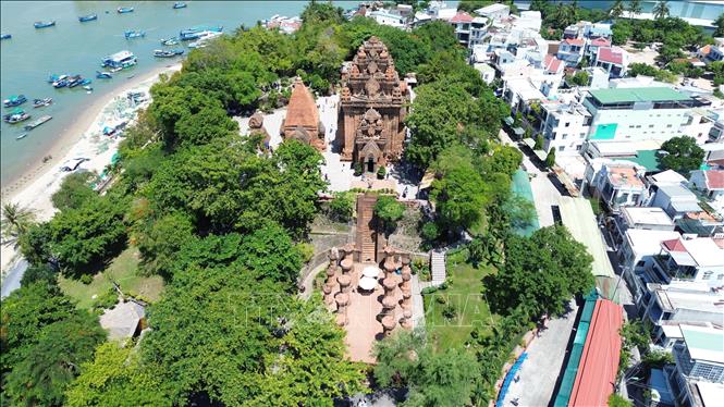 Di tích kiến trúc nghệ thuật quốc gia đặc biệt Tháp Bà Pô Nagar, tỉnh Khánh Hòa. Ảnh: Nguyễn Thành – TTXVN