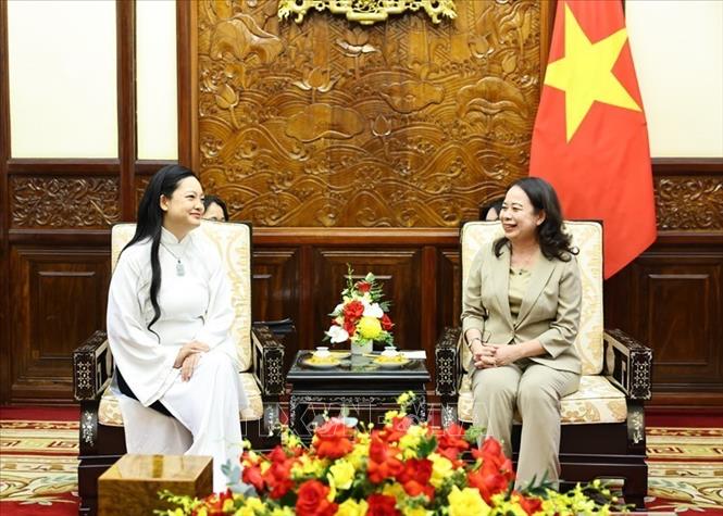Phó Chủ tịch nước Võ Thị Ánh Xuân tiếp bà Amanda Nguyễn. Ảnh: Minh Đức – TTXVN