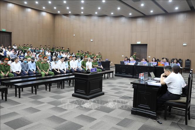 Quang cảnh phiên tòa. Ảnh: Quốc Lũy - TTXVN
