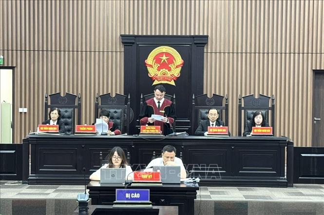 Hội đồng xét xử tuyên án. Ảnh: Quốc Lũy - TTXVN