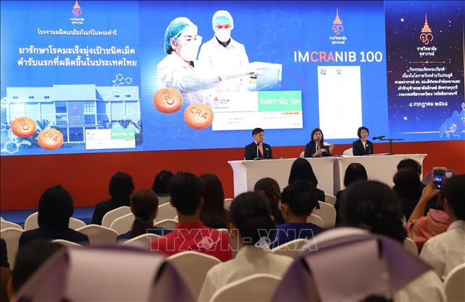 Học viện Hoàng gia Chulabhorn công bố thuốc điều trị ung thư nhắm đích đầu tiên được phát triển và sản xuất trong nước. Ảnh: Đỗ Sinh – PV TTXVN tại Thái Lan
​
