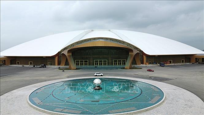 The musical fountain in front of the Kim Quy Exhibition Hall will be lit up at night. VNA Photo: Quốc Khánh
