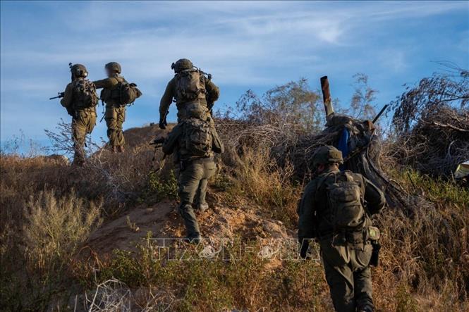Binh sĩ Israel tiến hành hoạt động quân sự tại Dải Gaza. Ảnh: THX/TTXVN