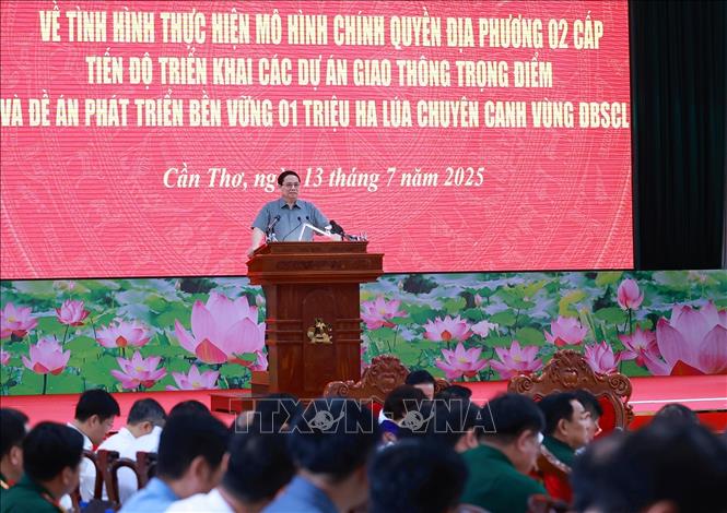 Thủ tướng Phạm Minh Chính chủ trì Hội nghị về thực hiện mô hình chính quyền địa phương 02 cấp và triển khai các dự án trọng điểm vùng ĐBSCL. Ảnh: Dương Giang-TTXVN 
