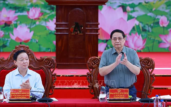 Thủ tướng Phạm Minh Chính chủ trì Hội nghị về thực hiện mô hình chính quyền địa phương 02 cấp và triển khai các dự án trọng điểm vùng ĐBSCL. Ảnh: Dương Giang-TTXVN 
