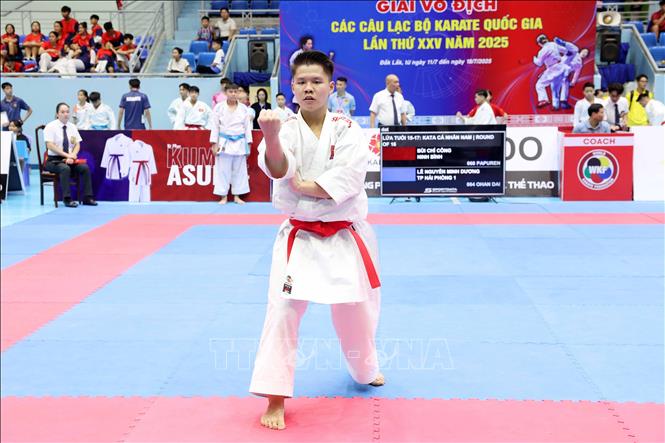 Vận động viên thi đấu sau Lễ khai mạc. Ảnh: Hoài Thu – TTXVN