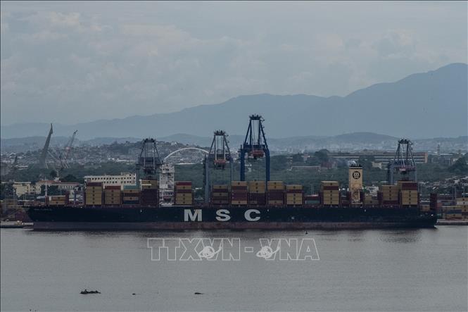 Quang cảnh cảng hàng hóa ở Rio de Janeiro, Brazil. Ảnh: THX/TTXVN