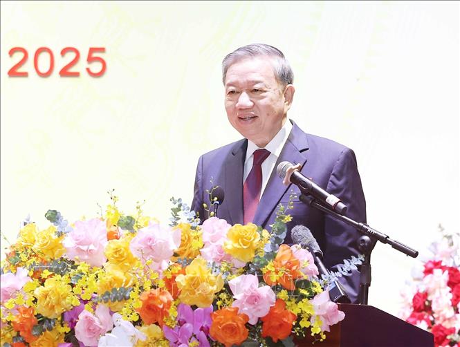 Tổng Bí thư Tô Lâm phát biểu chỉ đạo Đại hội đại biểu Đảng bộ xã Nghĩa Trụ lần thứ nhất, nhiệm kỳ 2025 - 2030. Ảnh: Thống Nhất – TTXVN