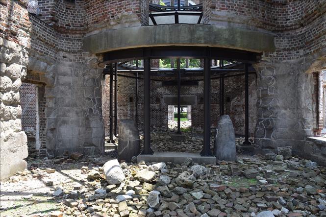 Những chứng tích đổ nát của Vòm bom nguyên tử tại Hiroshima. Ảnh: Nguyễn Tuyến – PV TTXVN tại Nhật Bản